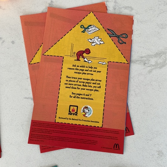 The Official Magazine of Ronald McDonald (13) & Eye Spy Bingo Sheets (6) - Picture 12 of 16